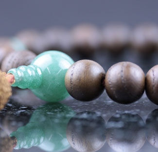 男性用数珠（京念珠）神代欅・翡翠仕立の通販・販売